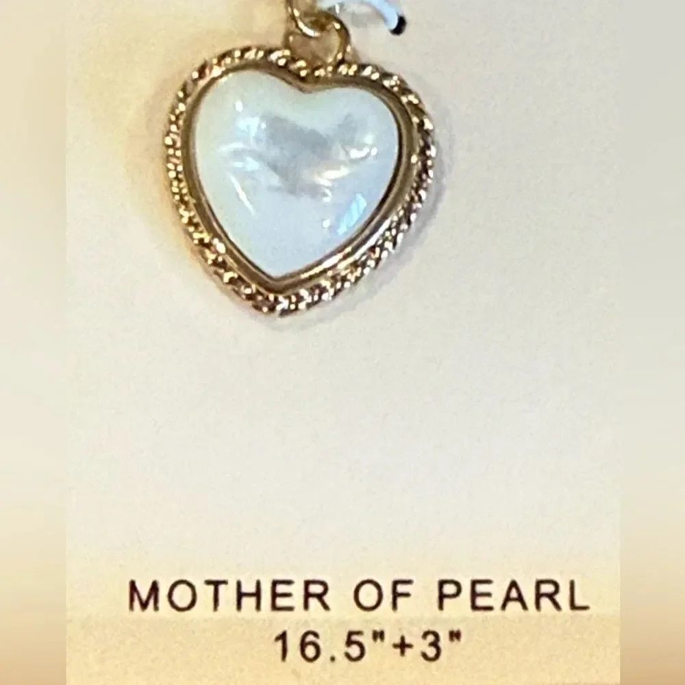 Camila Coelho Freshwater Mother of the Pearl Heart Necklace Gold Tone Chain 16